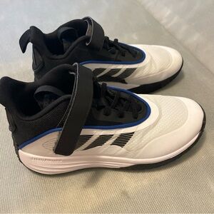 Adidas Kids Boys OWNTHEGAME 3.0 Basketball Shoes White Black Blue Size 5.5